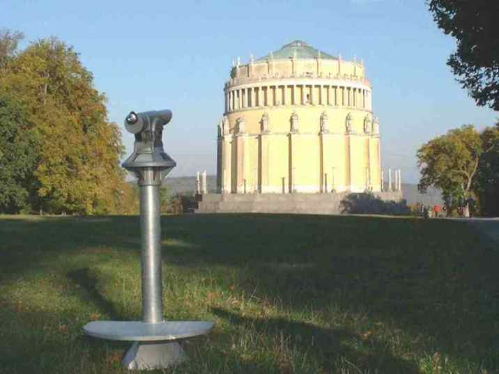 Picture of a coin-operated telescope